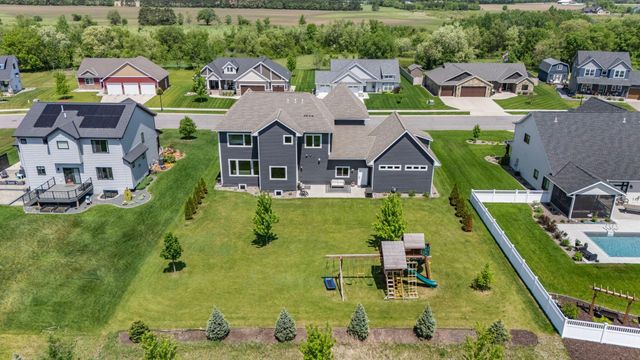 2027 Sandstone Loop N, Sartell, MN 56377