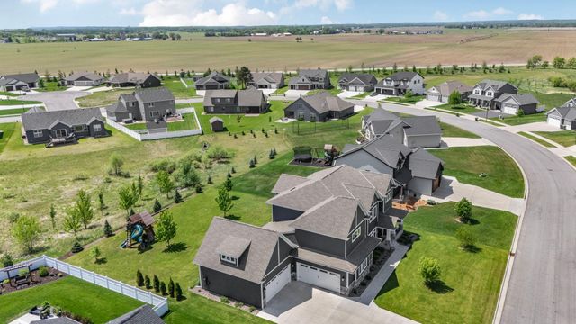 2027 Sandstone Loop N, Sartell, MN 56377