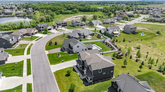 2027 Sandstone Loop N, Sartell, MN 56377