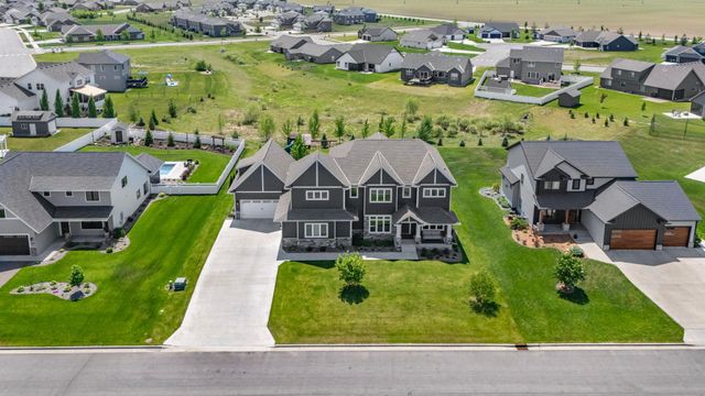 2027 Sandstone Loop N, Sartell, MN 56377