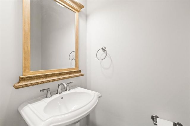 821 Virginia Park NE Circle, Atlanta, GA 30306