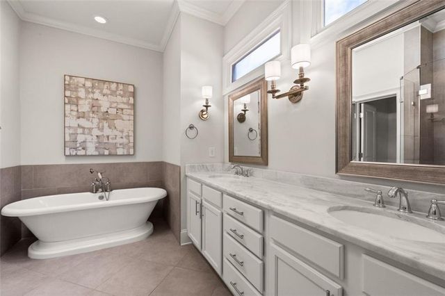 821 Virginia Park NE Circle, Atlanta, GA 30306