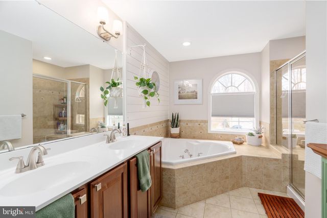 2 GREEN BRIER CT, North East, MD 21901