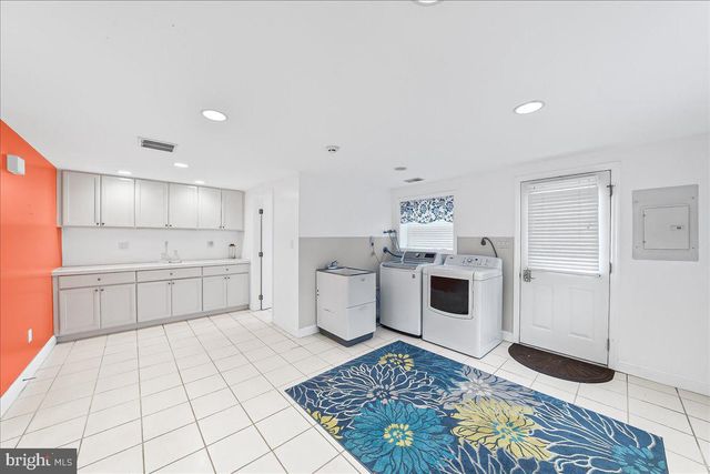 658 E LEAMY AVE, Springfield, PA 19064