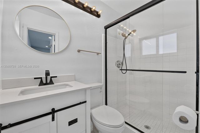 4490 NW 19th Way, Oakland Park, FL 33309