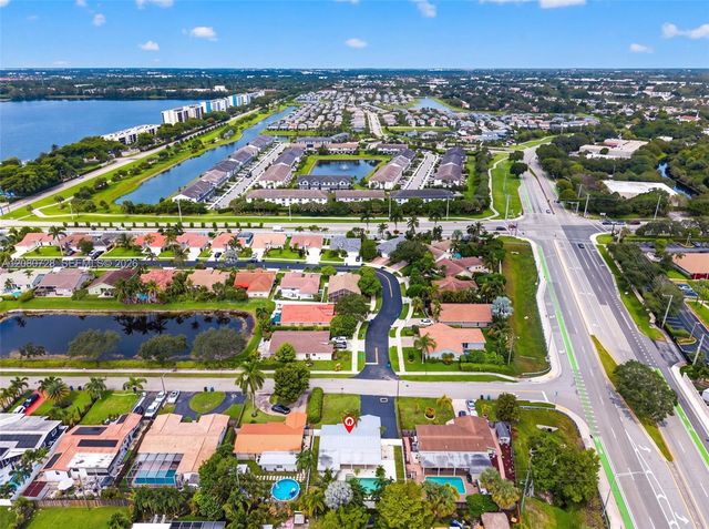 4490 NW 19th Way, Oakland Park, FL 33309