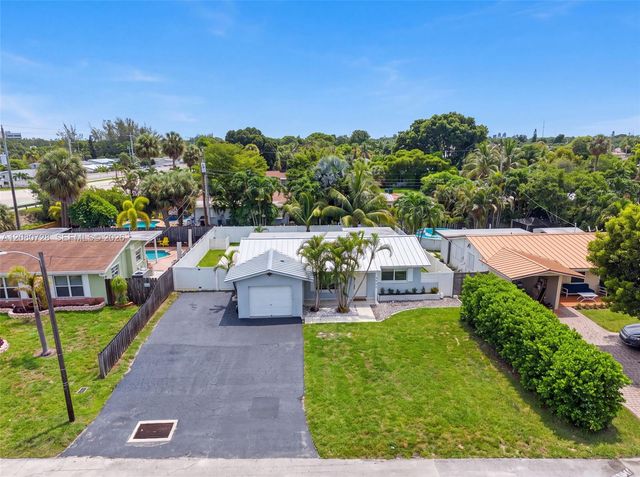4490 NW 19th Way, Oakland Park, FL 33309