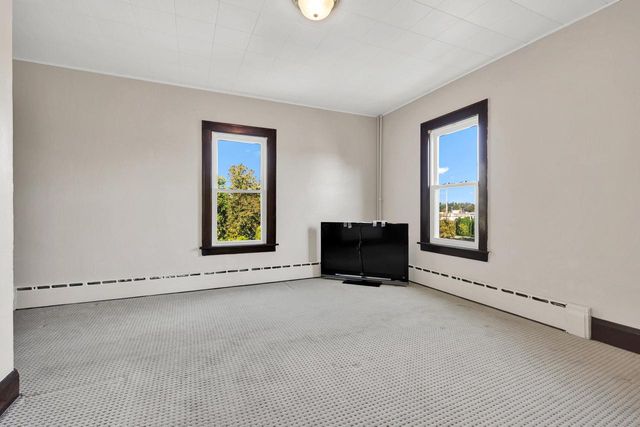 414 River DRIVE, West Bend, WI 53090