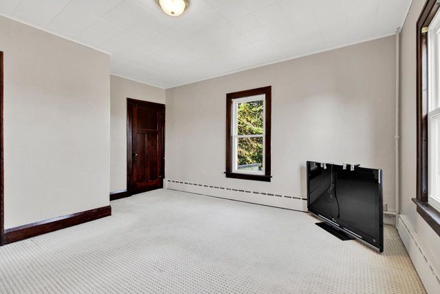 414 River DRIVE, West Bend, WI 53090