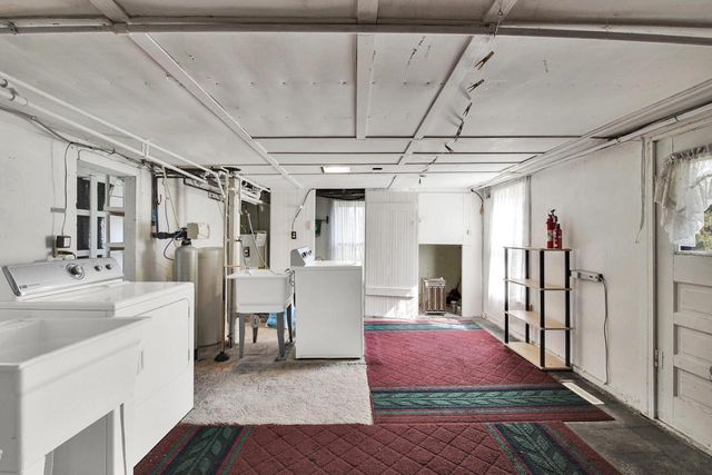 414 River DRIVE, West Bend, WI 53090