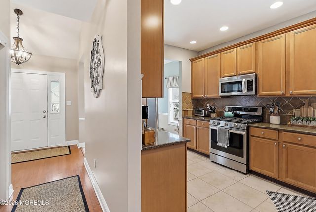 23 Little Leaf Lane, Howell, NJ 07731