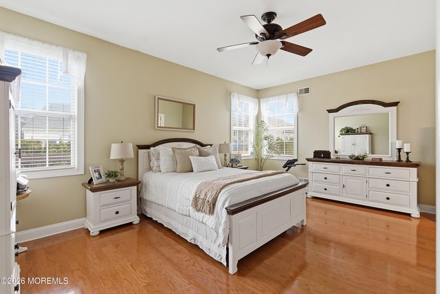 23 Little Leaf Lane, Howell, NJ 07731