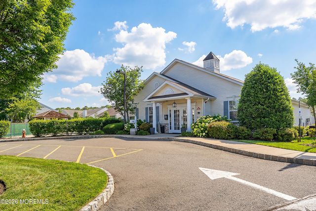 23 Little Leaf Lane, Howell, NJ 07731