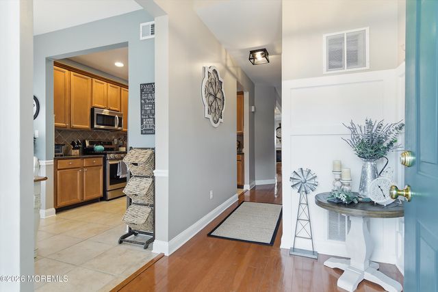 23 Little Leaf Lane, Howell, NJ 07731