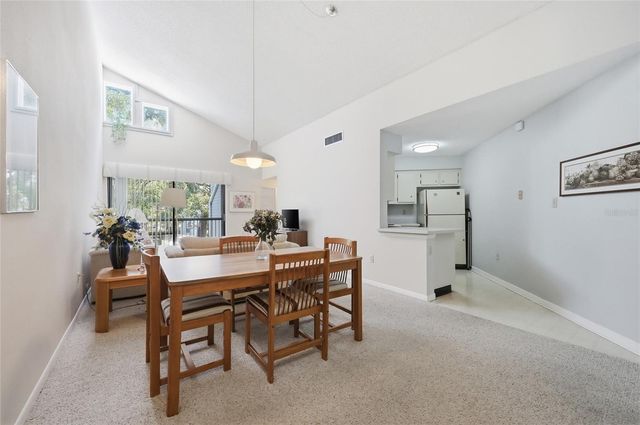 3732 SOUTHPOINTE DRIVE U2, Orlando, FL 32822