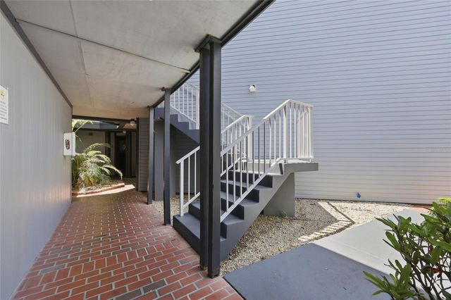 3732 SOUTHPOINTE DRIVE U2, Orlando, FL 32822