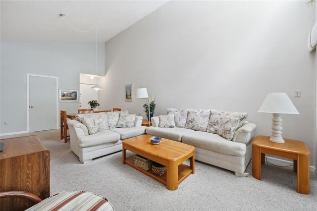 3732 SOUTHPOINTE DRIVE U2, Orlando, FL 32822