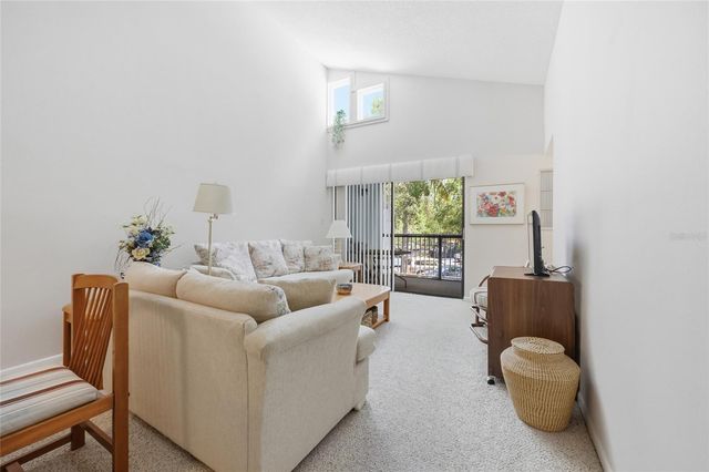 3732 SOUTHPOINTE DRIVE U2, Orlando, FL 32822