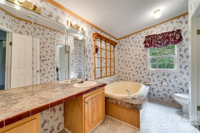 197 Savannah Meadows Trail, Sylva, NC 28779
