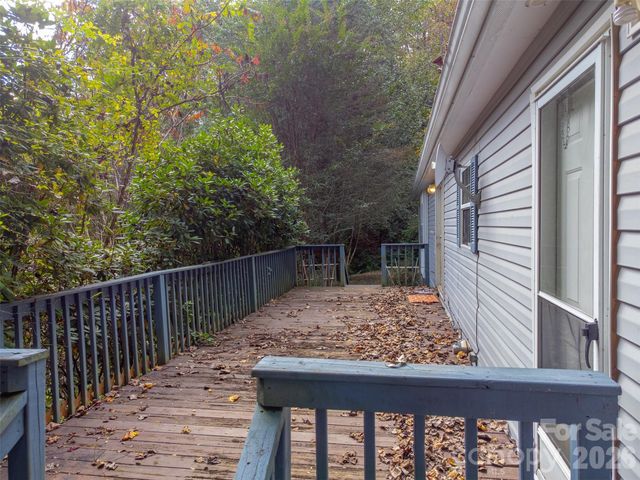 197 Savannah Meadows Trail, Sylva, NC 28779