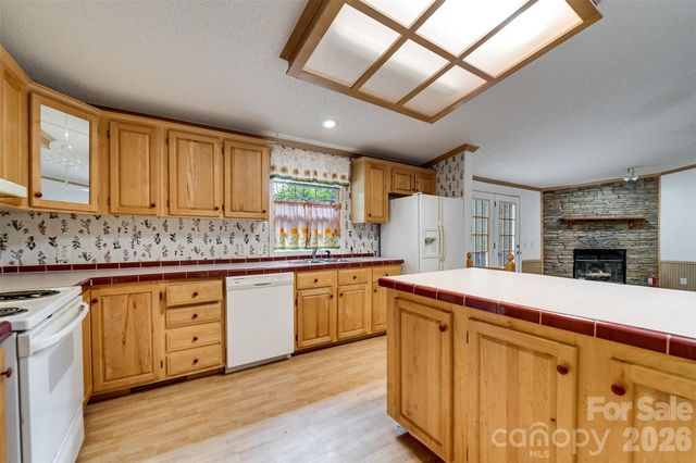 197 Savannah Meadows Trail, Sylva, NC 28779