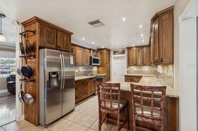 461 DEVILLE DRIVE E, Largo, FL 33771