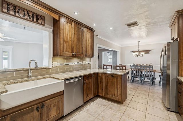 461 DEVILLE DRIVE E, Largo, FL 33771