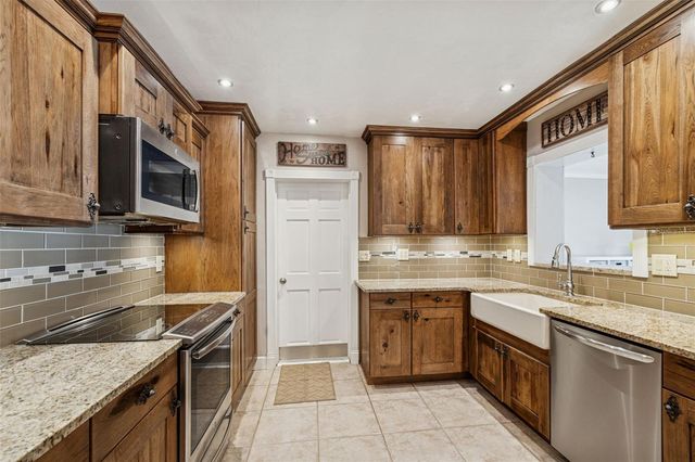 461 DEVILLE DRIVE E, Largo, FL 33771