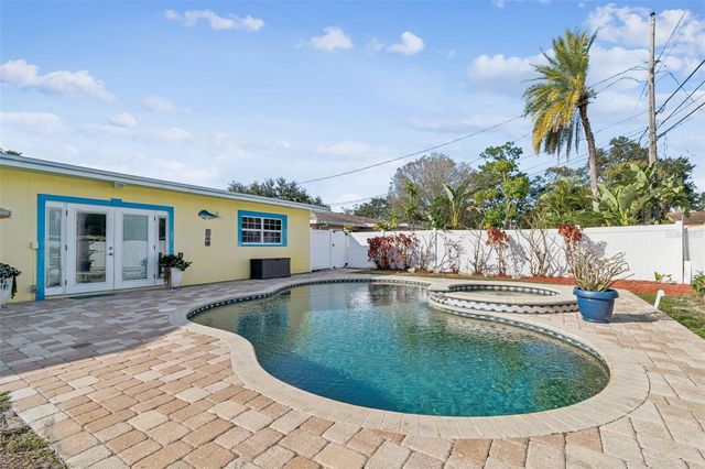 461 DEVILLE DRIVE E, Largo, FL 33771