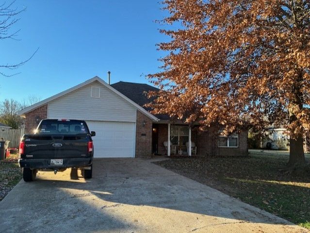 1277 Fox Trail Drive, Elkins, AR 72727