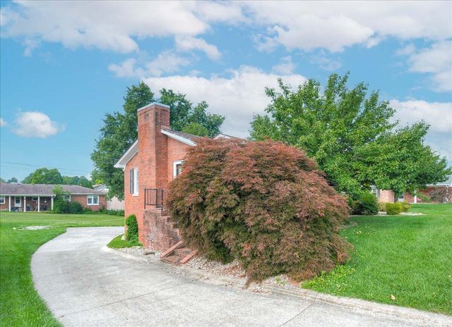 102 Dogwood Drive, Lancaster, KY 40444