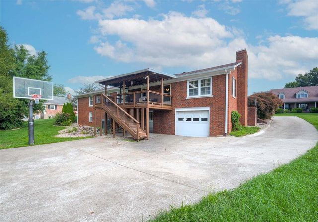 102 Dogwood Drive, Lancaster, KY 40444