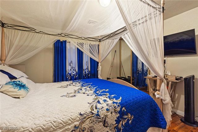 7530 Demona Drive, Las Vegas, NV 89123