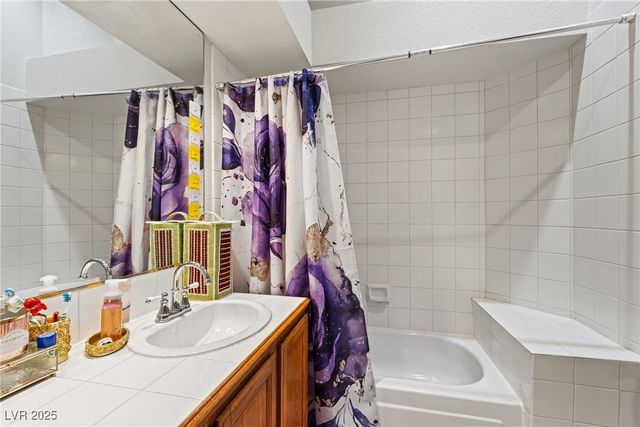 7530 Demona Drive, Las Vegas, NV 89123