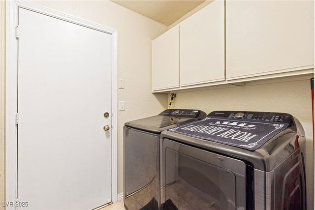 7530 Demona Drive, Las Vegas, NV 89123