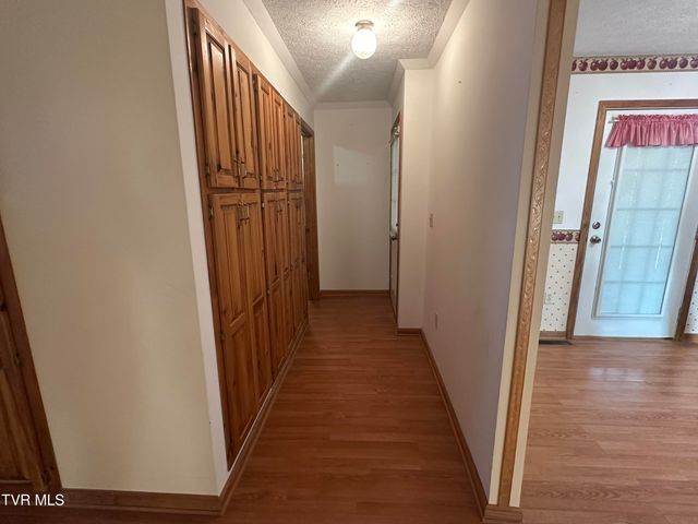 384 Bridgefield Way, Newport, TN 37821