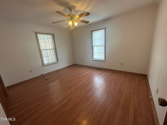 384 Bridgefield Way, Newport, TN 37821