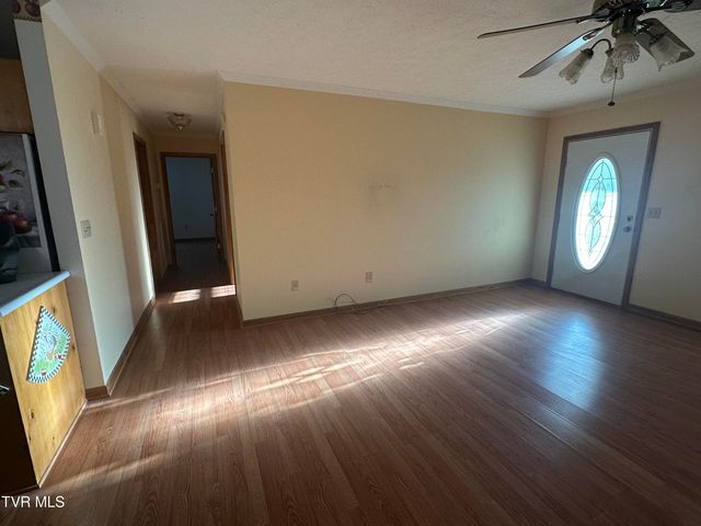 384 Bridgefield Way, Newport, TN 37821