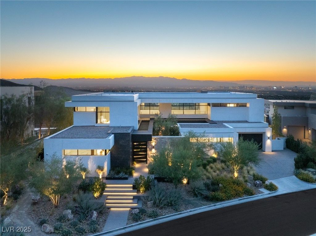 9 Boulderback Drive, Henderson, NV 89012