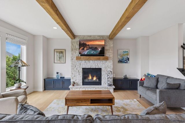 4867 Sonoma Court, Woodbury, MN 55129