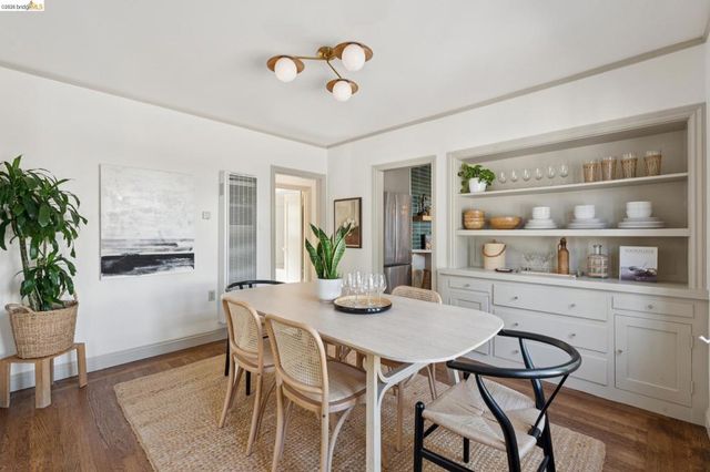 1229 Hopkins St, Berkeley, CA 94702