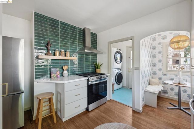 1229 Hopkins St, Berkeley, CA 94702