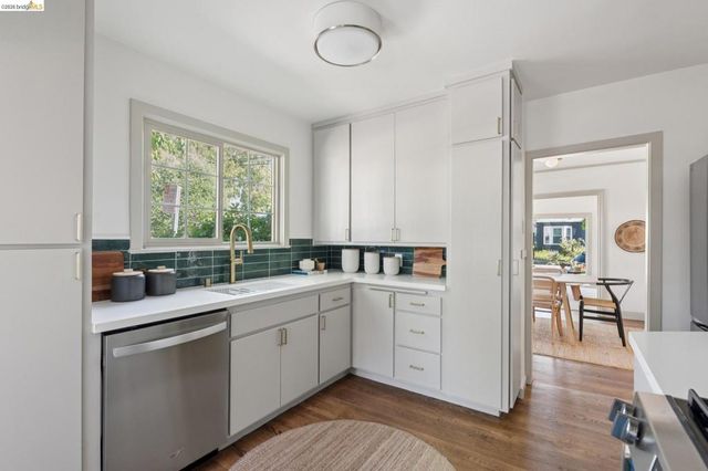 1229 Hopkins St, Berkeley, CA 94702