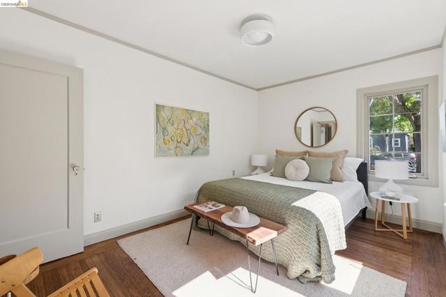 1229 Hopkins St, Berkeley, CA 94702