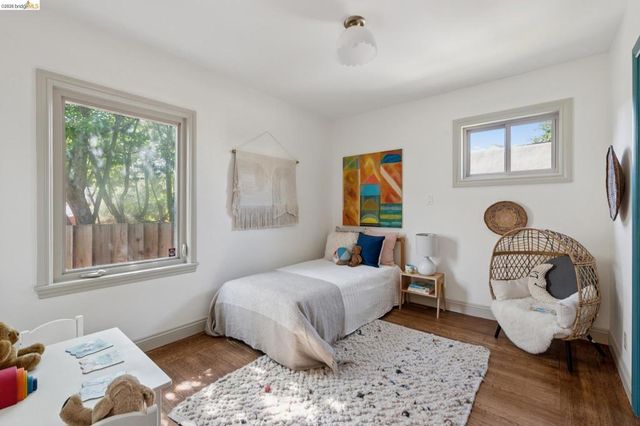 1229 Hopkins St, Berkeley, CA 94702