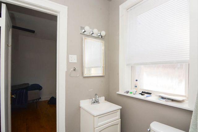 5516 N Kenmore Avenue 401, Chicago, IL 60640