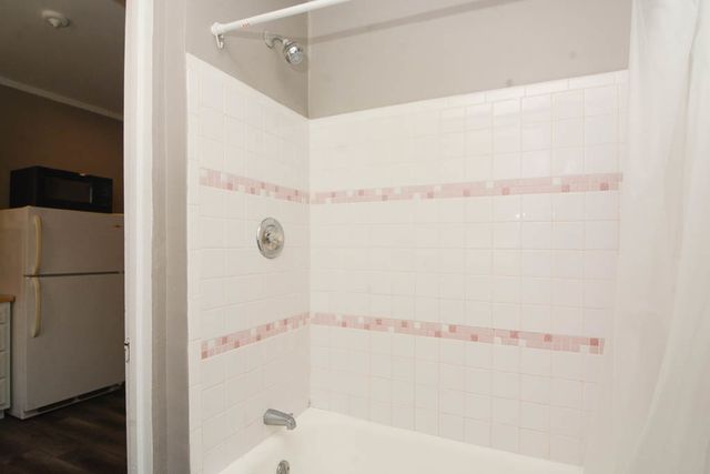 5516 N Kenmore Avenue 401, Chicago, IL 60640