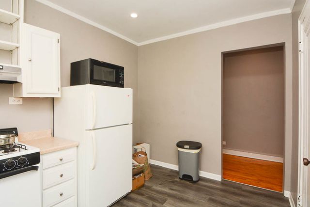 5516 N Kenmore Avenue 401, Chicago, IL 60640