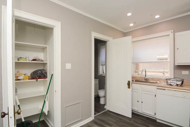 5516 N Kenmore Avenue 401, Chicago, IL 60640