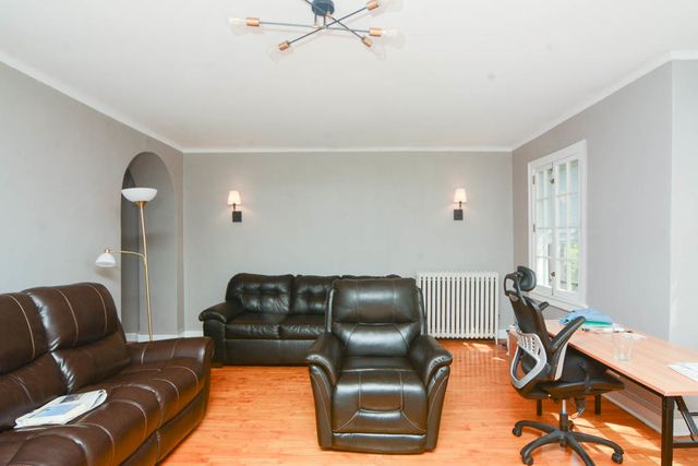 5516 N Kenmore Avenue 401, Chicago, IL 60640